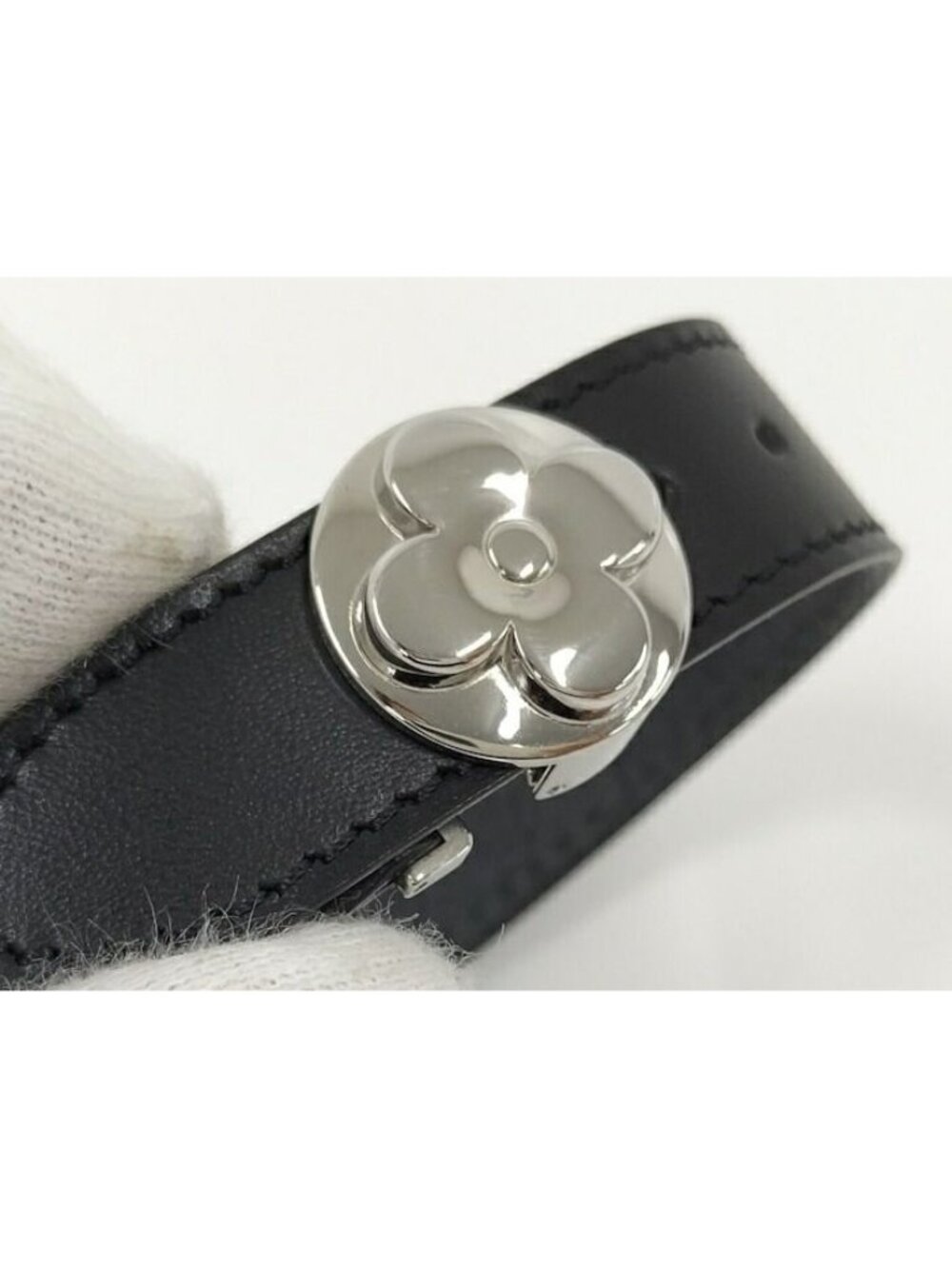 Louis Vuitton Vu Good Luck Bracelet Leather Black Monogram - Picture 6 of 9